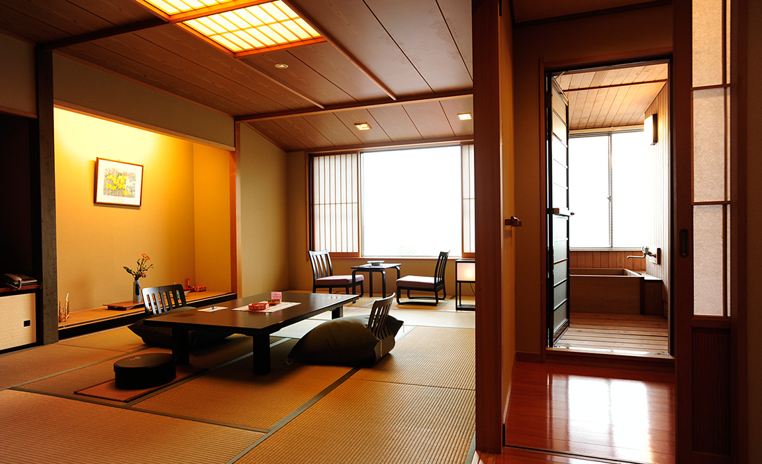 Casual Japanese-Style Room  East Building